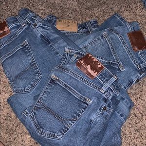 4 pairs of men’s hollister jeans